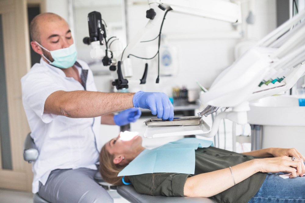 How to Choose the Right Dental Clinic in Indirapuram