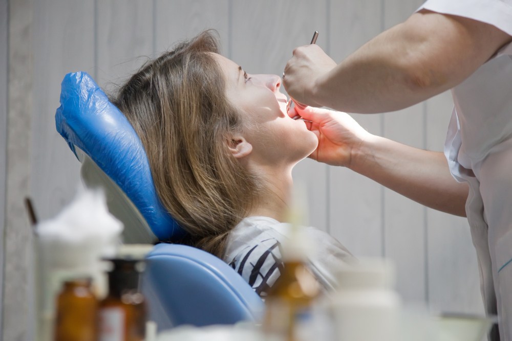 Root Canal Near Me: Symptoms You Shouldn’t Ignore